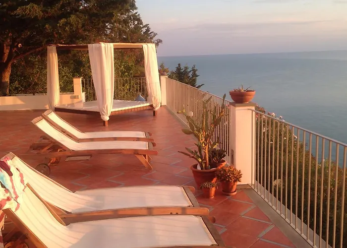 Baia Scirocco Couette-café 3*