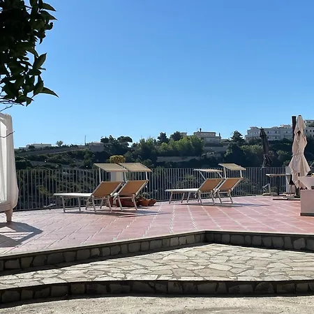 Bed & Breakfast Baia Scirocco 3*